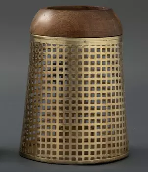 Металлический подсвечник в форме цилиндра большой (Wooden Iron T Light Big), произв. John Molly & Cо