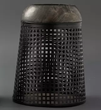 Металлический подсвечник в форме цилиндра большой, Железо, Big Wooden Iron T Light Pot, произв. John Molly Decor&Gifts