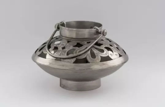 Металлический трапецевидный подсвечник с ручкой, Никель, Iron T-Light Nickel Disk, произв. John Molly Decor&Gifts