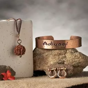 Набор Адийоги, Adiyogi Rudraksha + Earrings + Cuff Set, произв. Isha Life