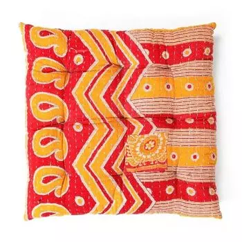 Подушка для стула с ручной вышивкой, Hand Embroidered Chair Pad Red, произв. MYINDIA