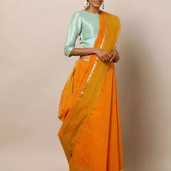 Яркое оранжевое сари, Orange Cotton Striped Saree with Zari Border, произв. MYINDIA