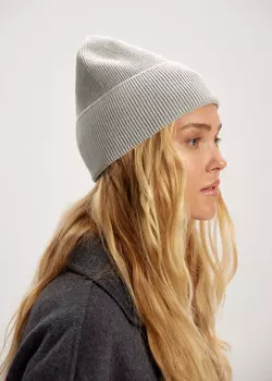 Хлопковая шапка в рубчик NICEONE