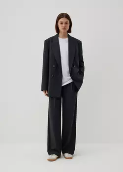 Жакет двубортный с острыми лацканами NICEONE