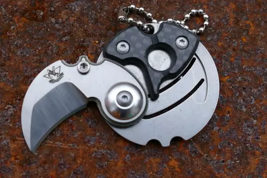 Брелок монета со скрытым ножом
