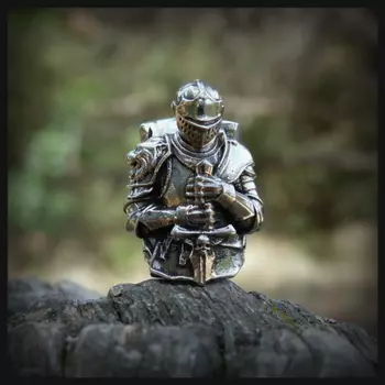 Бусина для темляка Рыцарь Dark Souls, мельхиор