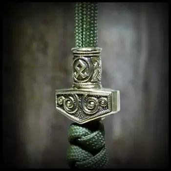 Бусина "Молот Тора с руной Одал" для темляков или браслетов