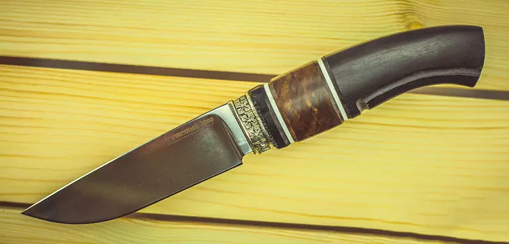 Нож Гид, сталь K340, рукоять граб, вставка из карельской березы