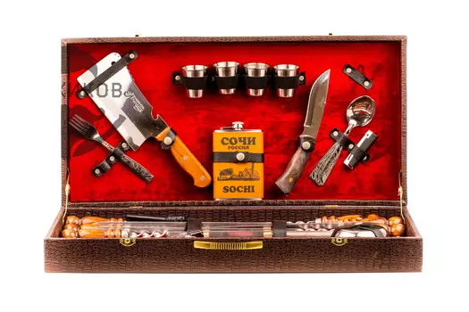Подарочный шашлычный набор "Дипломат"