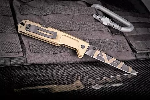 Складной нож Extrema Ratio Nemesis Desert Warfare, сталь Bhler N690, рукоять антикородал (алюминиевый сплав), песочный камуфляж