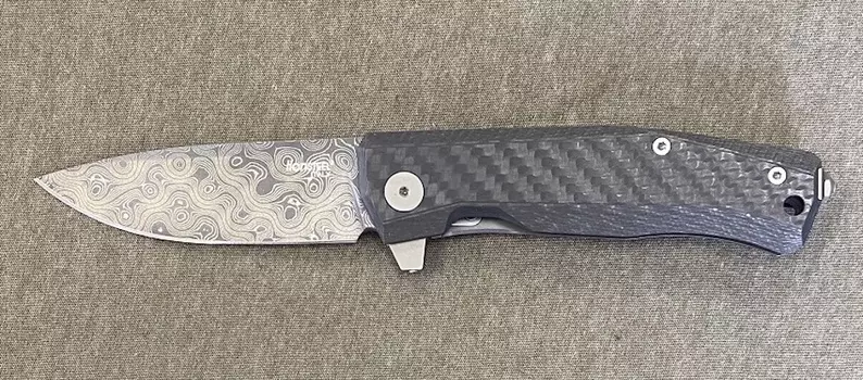 Складной нож LionSteel MT01, сталь дамаск, рукоять карбон
