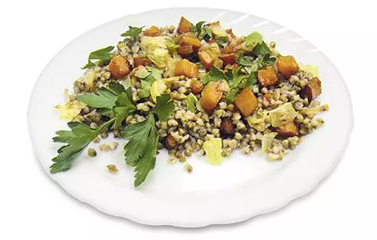 Каша гречневая с овощами .100гр.