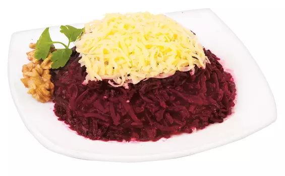 Салат из свеклы с сыром и чесноком