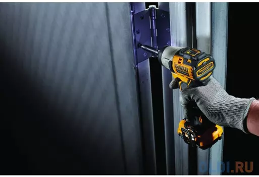 Компактный импульсный бесщеточный шуруповерт DCF801D2-QW DeWalt