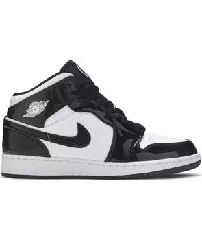 Кроссовки