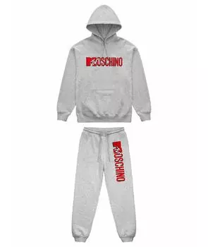 Спортивные костюмы