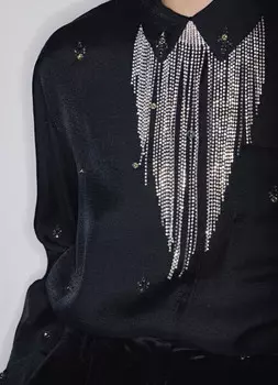 Блестящее колье, Серебряный