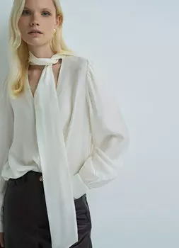 Блузка с бантом, Белый