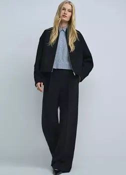 Бомбер на молнии, Черный