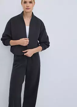 Бомбер, Серый