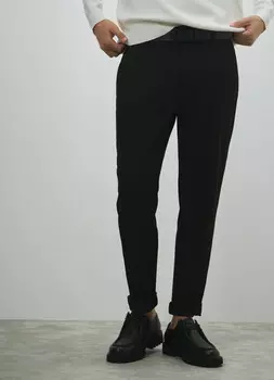 Брюки со стрелками, Черный