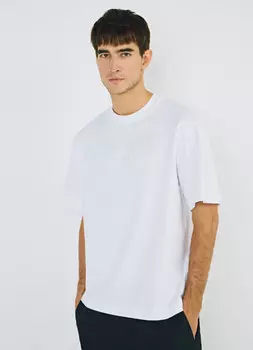 Футболка с объёмной вышивкой, Белый