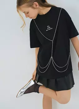 Футболка с принтом и цепочкой для девочек, Черный