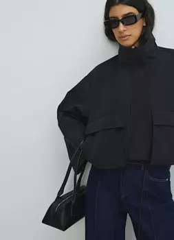 Лёгкая короткая куртка, Черный