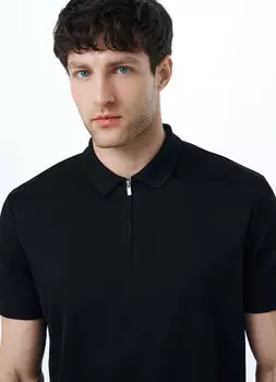 Поло из технологичной ткани с молнией, Черный