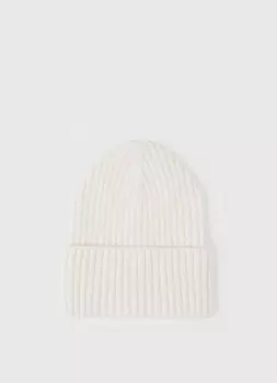 Шапка с отворотом, Белый
