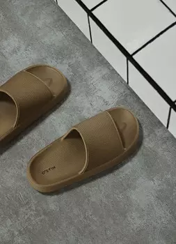 Шлёпанцы, Бежевый