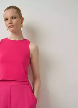 Укороченный топ, Красный