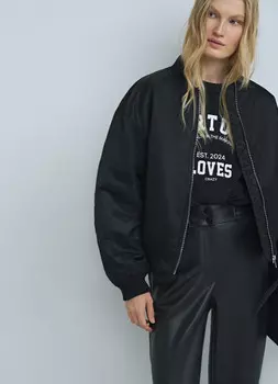 Утеплённый бомбер, Черный