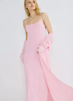 Вязаное платье на тонких бретелях, Розовый