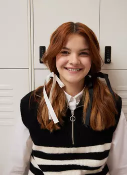 Вязаный жилет для девочек, Черный