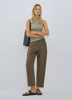 Зауженные книзу брюки изо льна, Зеленый