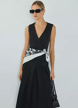 Жилет из поливискозы, Черный