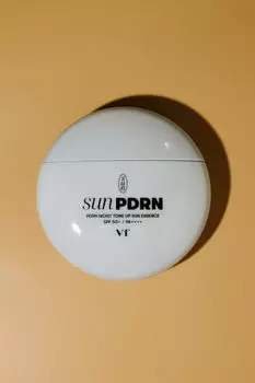 Антивозрастная солнцезащитная эссенция VT PDRN Moist Tone Up Sun Essence SPF50+ PA++++