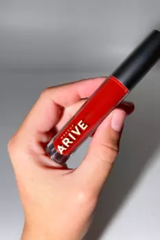 Блеск для губ Arive Makeup Comfort Shine Lip Gloss [09 Juicy Bit] 3,5ml