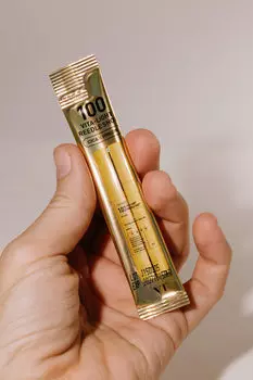 Бустер-сыворотка с микроиглами и витамином С VT Vita-Light Reedle Shot 100 2ml