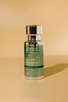 Эссенция для лица с ретинолом и центеллой VT Cica Reti-A Essence 0.7 30ml