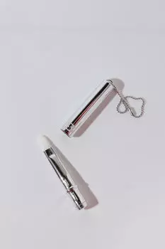 Карманная кисть для макияжа губ BRAYE Pocket Lip Brush Silver