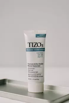 Крем солнцезащитный с оттенком TiZO3 SPF 40 Primer/Sunscreen 50g