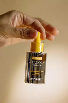Лифтинг-сыворотка для ровного тона и сияния MEDI-PEEL Peptide 9 Vitanol Ampoule PRO 30ml