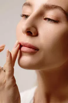 Матовый тинт для губ MUZIGAE MANSION Tie Up Cover Tint [05 Hush Rose] 6ml