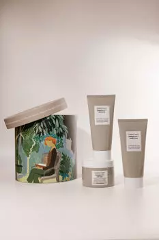 Набор "Секретный сад" Comfort Zone Moisturizing Body Kit 2*200ml + 270ml