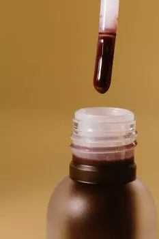 Оттеночное масло-плампер для губ TOCOBO Juicy Berry Plumping Lip Oil Glam Max [03 Black Cherry] 4g