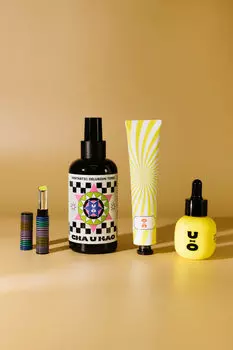 Подарочный набор "ГЛОБАЛЬНОЕ УВЛАЖНЕНИЕ" CHA U KAO 200мл+50мл+50мл+2.4г
