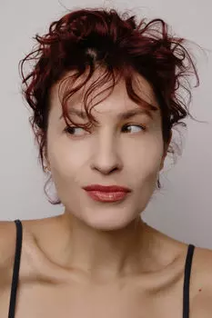 Сияющий и стойкий тинт для губ в тревел формате BRAYE Scene Stealer Thin Glow Tint Mini [07 Maudlin], 2,2g