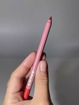 Стойкий карандаш для губ Arive Makeup Long Lasting Lip Pencil [08 Red Delicious] 1,4g